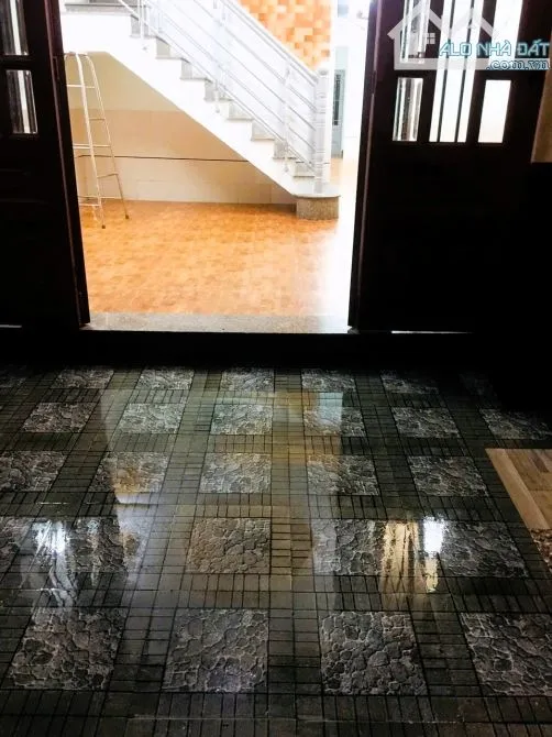 Cho thuê nhà nguyên căn 120m2 3PN hẻm xe hơi Hiệp Bình Phước