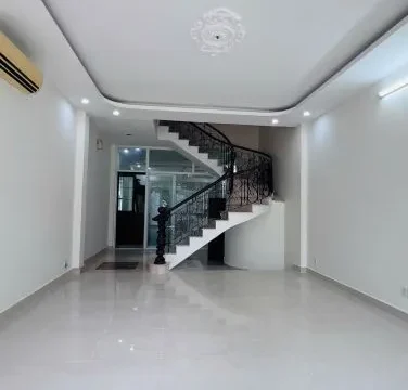 NGUYÊN CĂN - VIEW CÔNG VIÊN Nguyễn Thượng Hiền 5x20m 3 tầng 4pn nội thất cơ bản 27tr