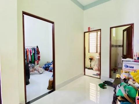 Bán nhà 1 trệt 1 lầu 3PN Trung Mỹ Tây 13A, Diện tích 4x20 giá cực ngộp 1,5 tỷ SHR