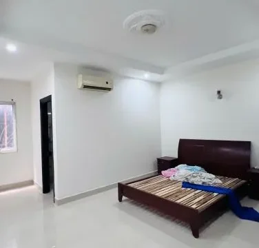 NGUYÊN CĂN - VIEW CÔNG VIÊN Nguyễn Thượng Hiền 5x20m 3 tầng 4pn nội thất cơ bản 27tr