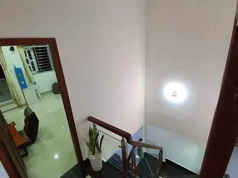 BÁN NHÀ HẺM HỒNG BÀNG, Q.11 - Nhà trống vào ở ngay.