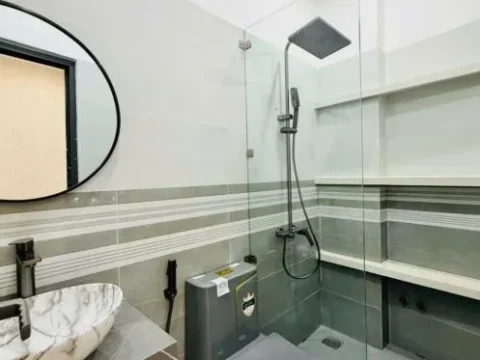Nhà Xây Mới - Căn Góc -Full Nội Thất💎 Hẻm 5M Thống Nhất P15 💎4x13m-3 Lầu-5PN-5WC💵15TR