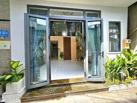 Nhà đẹp full nội thất - hẻm ô tô Phan Văn Hớn, Quận 12, sổ hồng riêng