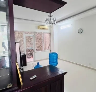 NGUYÊN CĂN - VIEW CÔNG VIÊN Nguyễn Thượng Hiền 5x20m 3 tầng 4pn nội thất cơ bản 27tr