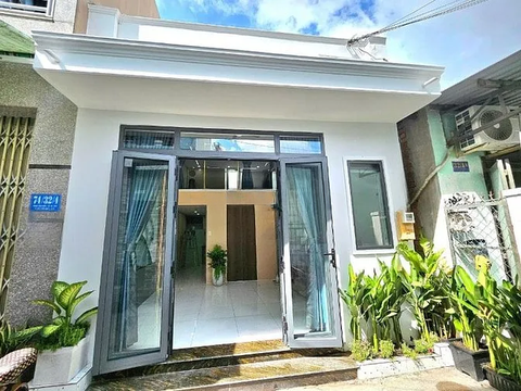 Nhà đẹp full nội thất - hẻm ô tô Phan Văn Hớn, Quận 12, sổ hồng riêng