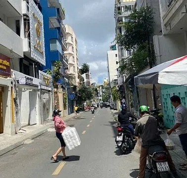 Chính chủ cần bán gấp toà nhà số 1A Thạch Thị Thanh, Quận 1 DTSD 400m2