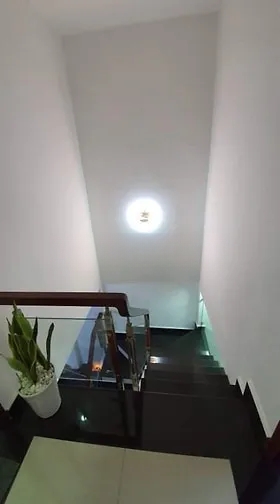 BÁN NHÀ HẺM HỒNG BÀNG, Q.11 - Nhà trống vào ở ngay.