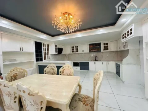 Cho thuê gấp nhà Phổ Quang- có hoa hồng môi giới