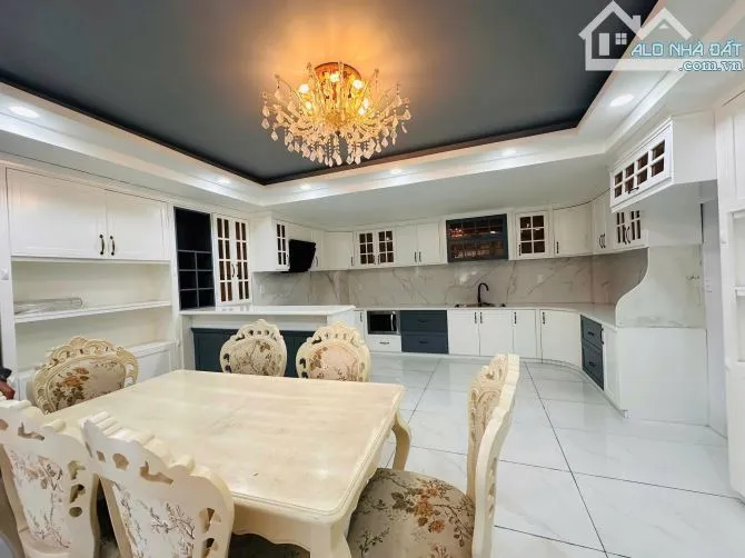 Cho thuê gấp nhà Phổ Quang- có hoa hồng môi giới