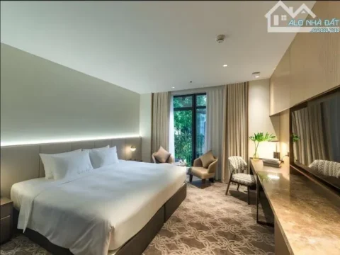 KHÁCH SẠN 4 SAO- NGAY GÓC 2MT HỒ TÙNG MẬU VS NGUYỄN HUỆ- 119 PHÒNG- 5,5 TỶ/TH