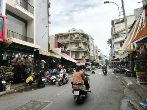 Cho thuê nhà Mặt tiền gần Dương Tử Giang, Quận 5- 4x20- 5 tấm-33 triệu/ tháng- 6 phòng 4w