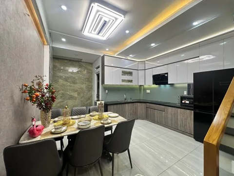 Bán nhà Phan Huy Ích, Gò Vấp, 72m2, 4 tầng, mặt tiền 7m xe tải né, 6.x tỷ