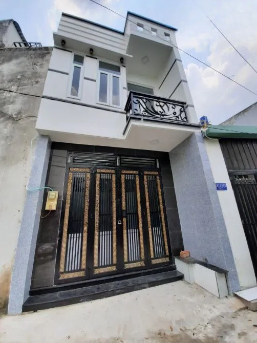 Bán nhà 1 trệt 1 lầu 3PN Trung Mỹ Tây 13A, Diện tích 4x20 giá cực ngộp 1,5 tỷ SHR