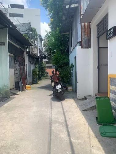 Nhà hẻm 4m ngay chợ Cây Sộp - Đông Hưng Thuận - Quận 12 - 3,6x21m