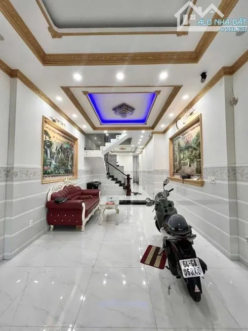 CHÚ TRÁNG BÁN GẤP NHÀ NGÔ THỜI TRUNG, Q5. GIÁ:3TỶ770/65,5m2. 3LẦU. SỔ HỒNG CHÍNH CHỦ