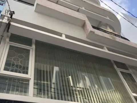 NGUYÊN CĂN 4PN SÂN THƯỢNG-NƠ TRANG LONG-NHÀ ĐẸP 4 TẦNG =-NHÀ ĐẸP