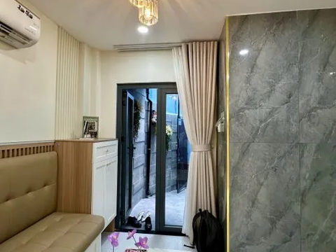 Bán gấp nhà 2 tầng nhỏ xinh, phường Tân Định, Tp HCM giá chỉ nhỉnh 3 tỷ.