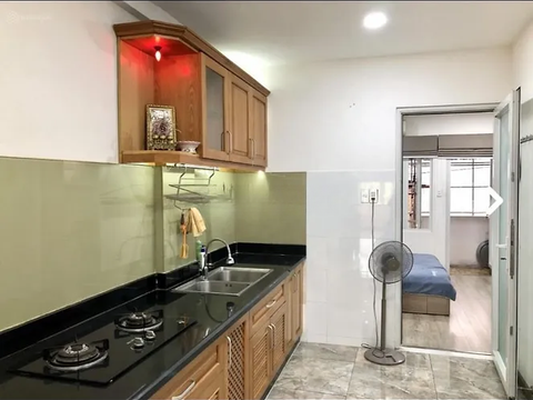 Chính chủ bán căn hộ chung cư Lý Văn Phức, Quận 1, 60m2, sổ hồng