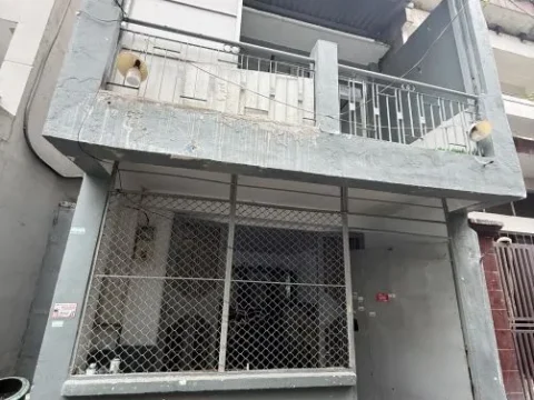 Nhà nguyên căn thuê 12.5tr/th. Âu Dương Lân Quận 8, 3PN Hẻm xe hơi.