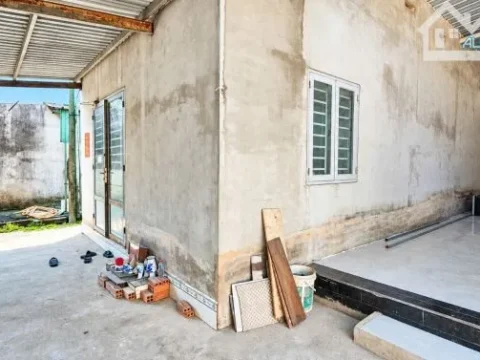 Kho xưởng mặt tiền Nguyễn Thị Sáu-Đông Thạnh-Hóc Môn.Dt 600m2 có 400m2 xây dựng. 26tr
