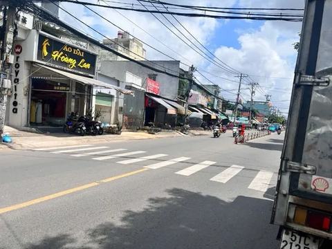 Bán nhà mặt tiền Dương Thị Mười, Quận 12, 38,4m2, sàn gỗ, 1 tầng 1lửng