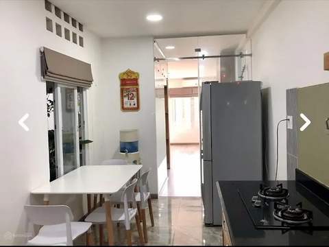 Chính chủ bán căn hộ chung cư Lý Văn Phức, Quận 1, 60m2, sổ hồng